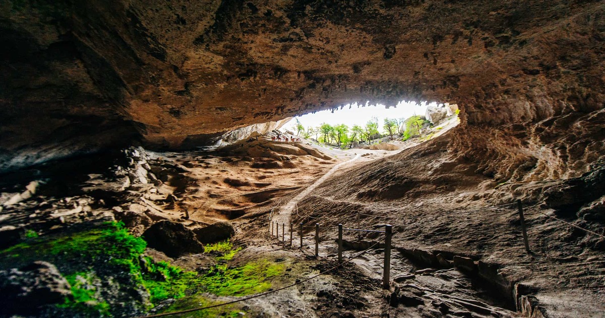 MONUMENTO NATURAL CUEVA DEL MILODÓN