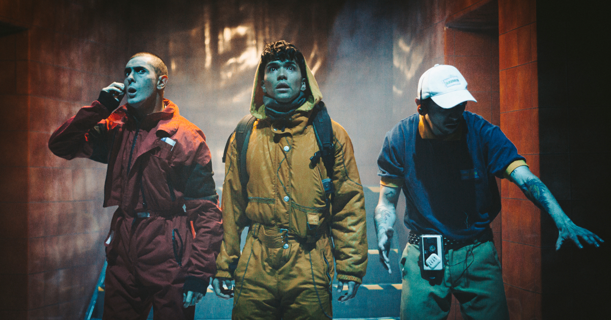 Cadáveres de Teatro Implicancia