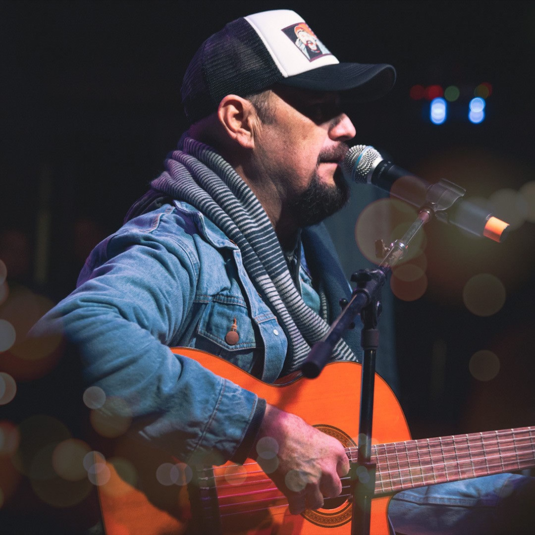 Nicho Hinojosa Nicho Hinojosa